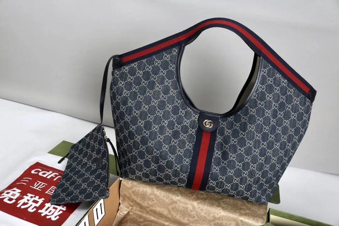 LitBuys Tote Bag