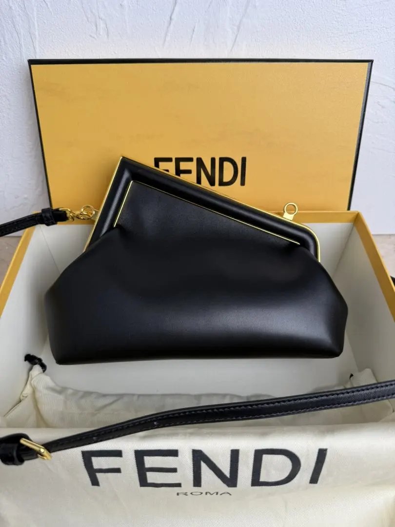 LitBuys Shoulder Bag