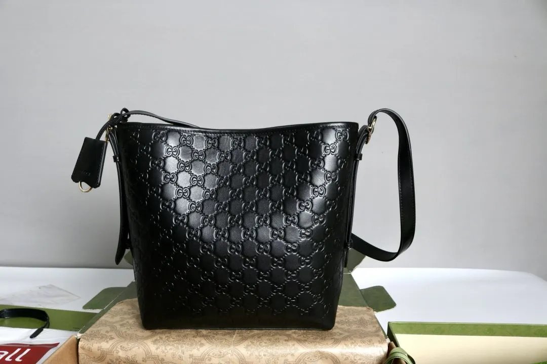 LitBuys Tote Bag