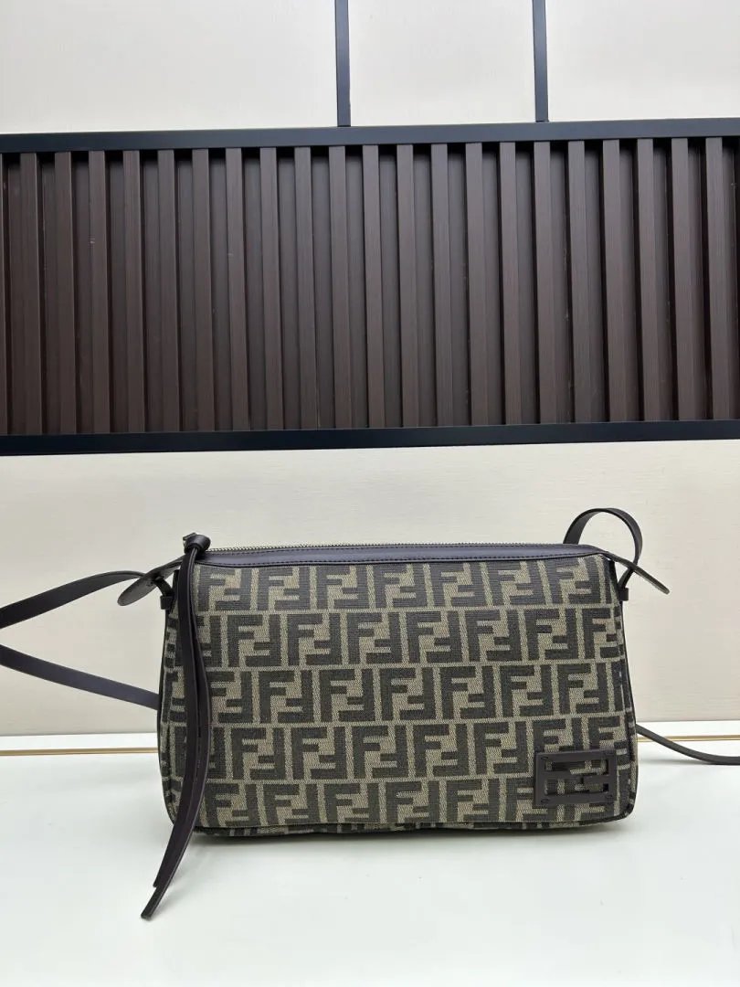 LitBuys Shoulder Bag