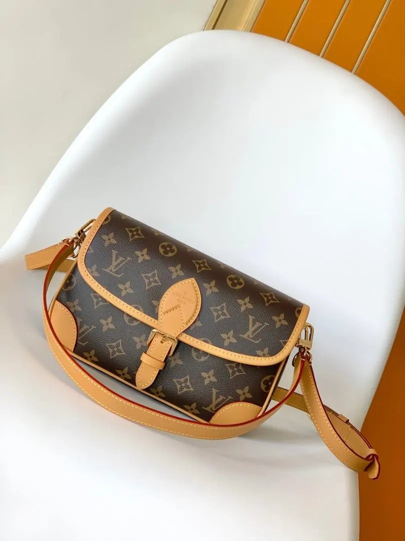 LitBuys Shoulder Bag