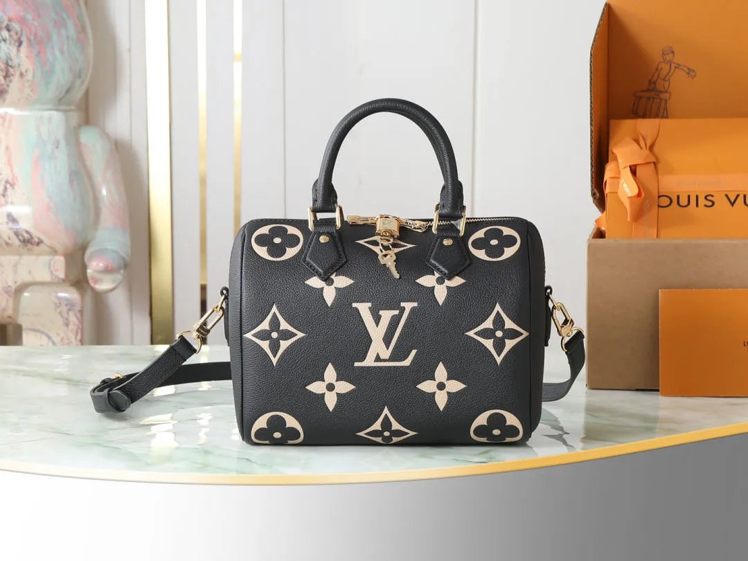 LitBuys Shoulder Bag