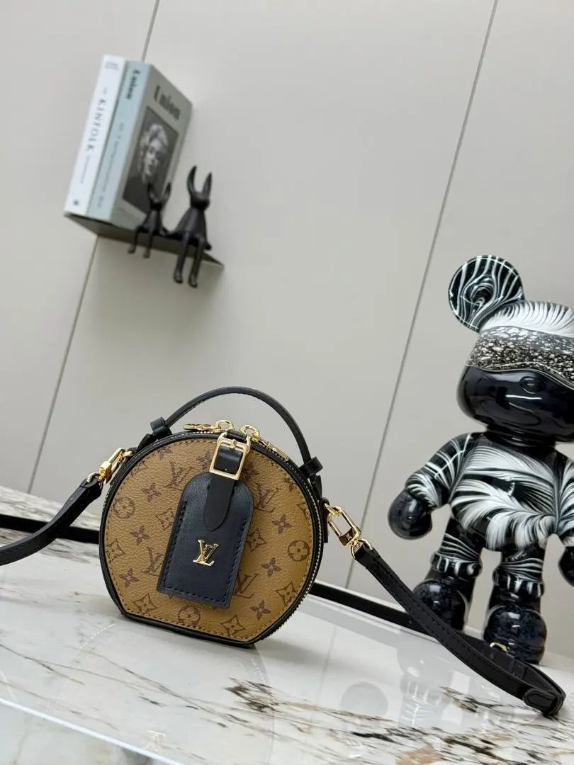 LitBuys Shoulder Bag