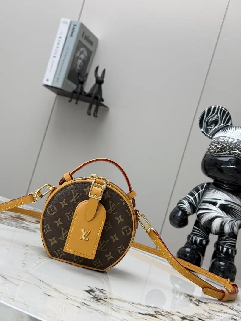 LitBuys Shoulder Bag
