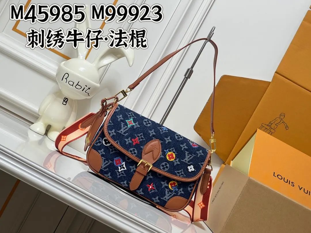 LitBuys Shoulder Bag