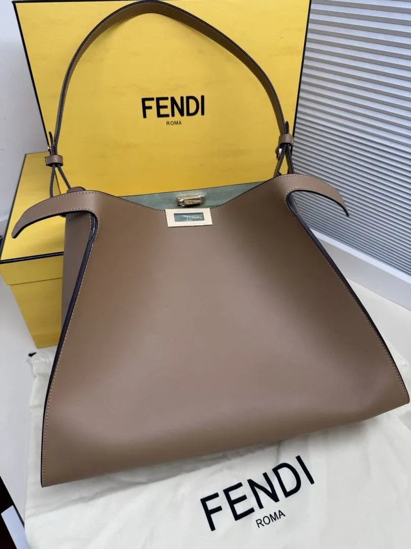 LitBuys Shoulder Bag