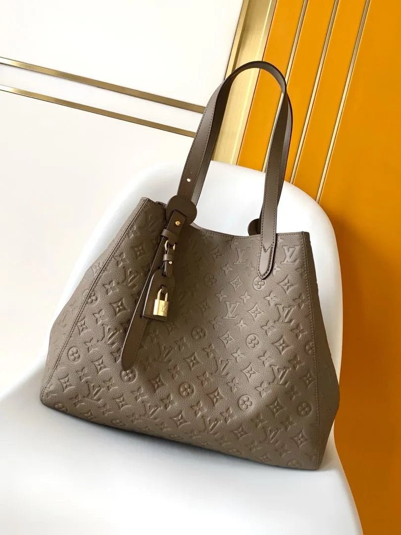 LitBuys Tote Bag