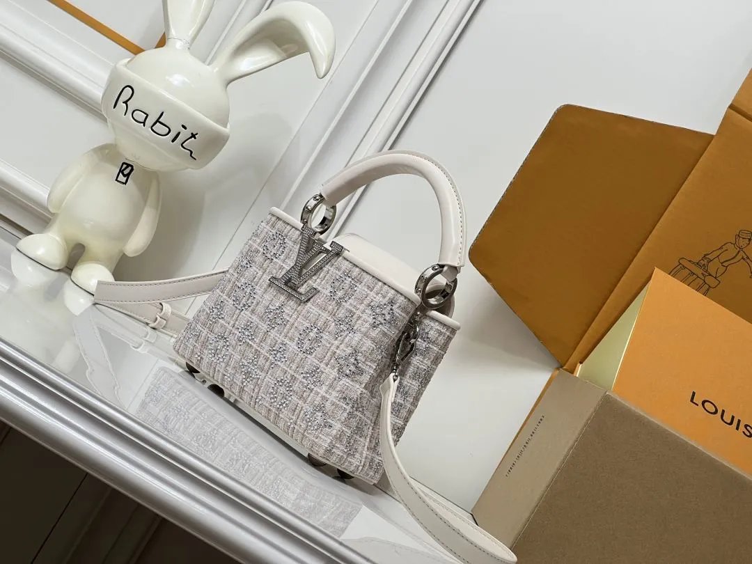LitBuys Shoulder Bag