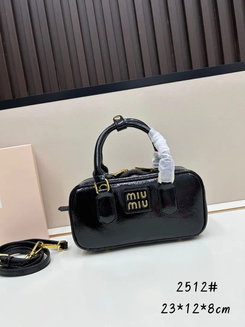 LitBuys Shoulder Bag