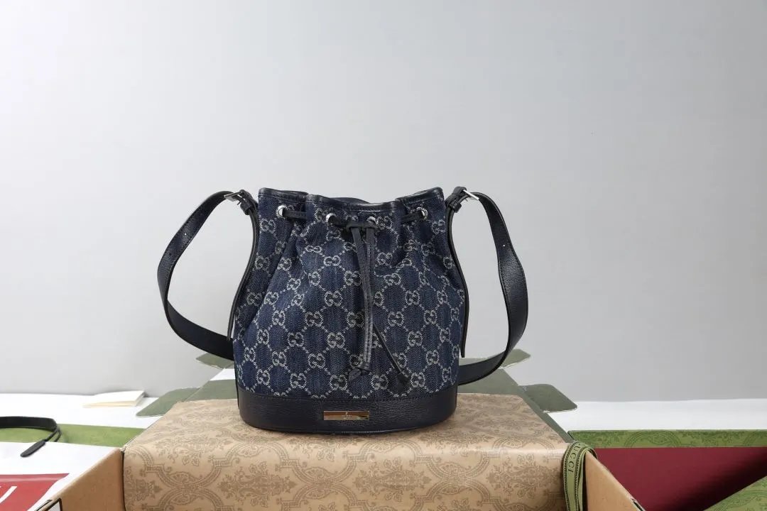 LitBuys Shoulder Bag