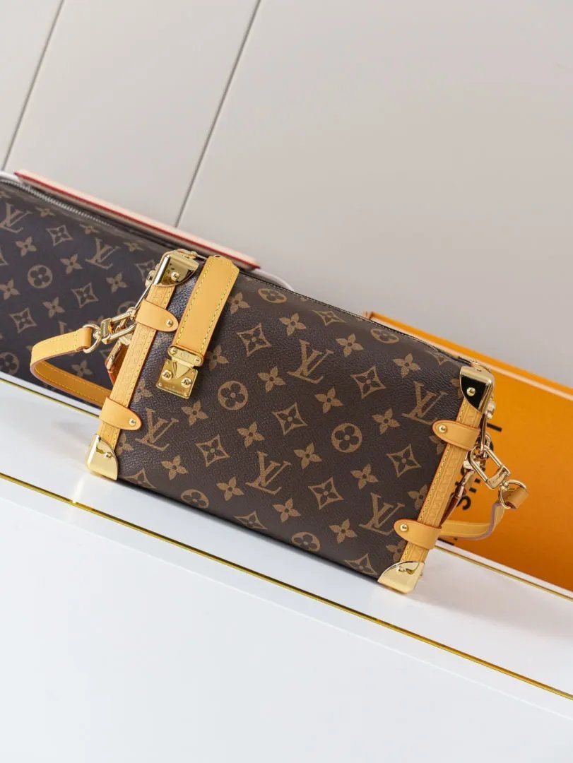 Louis Vuitton Shoulder Bag