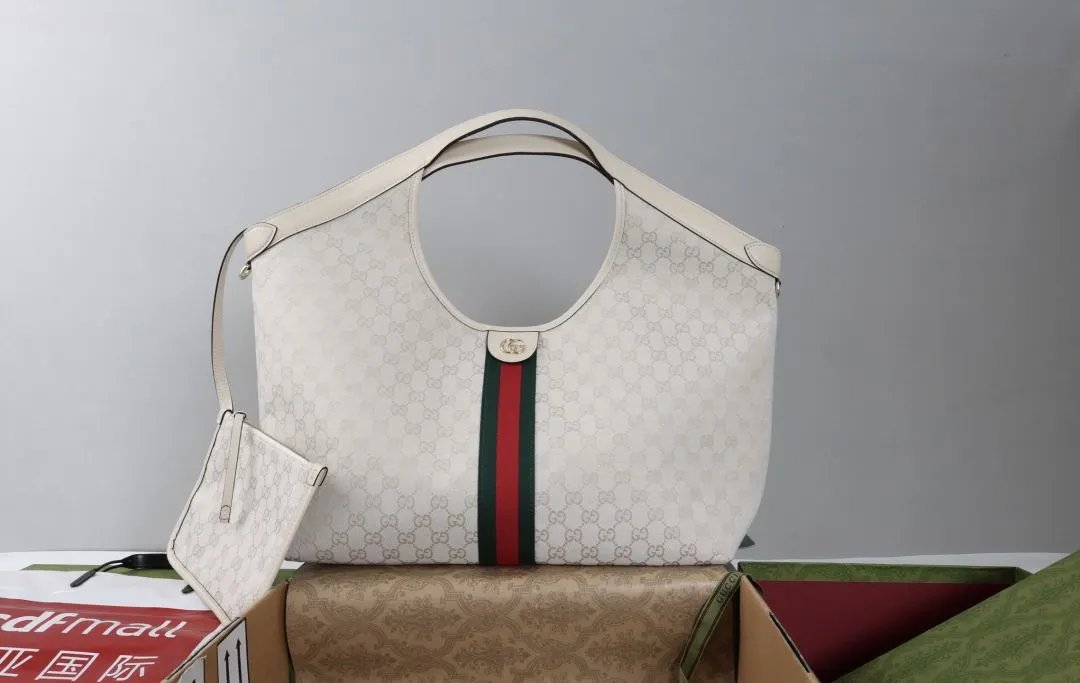 LitBuys Tote Bag