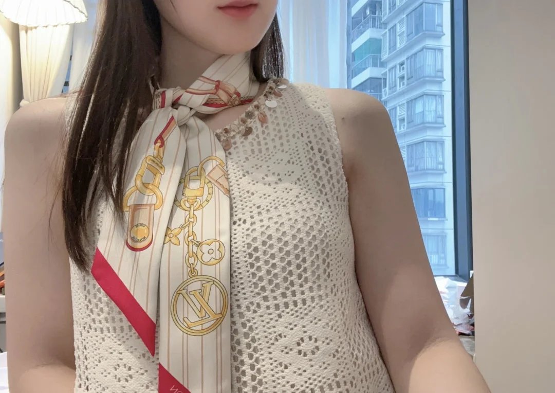 LitBuys Scarves