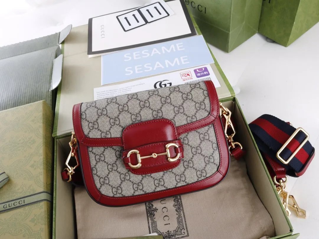 LitBuys Shoulder Bag