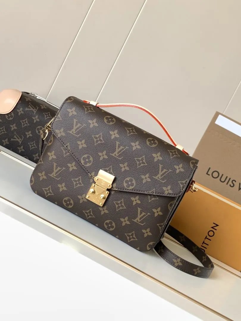 Louis Vuitton Shoulder Bag
