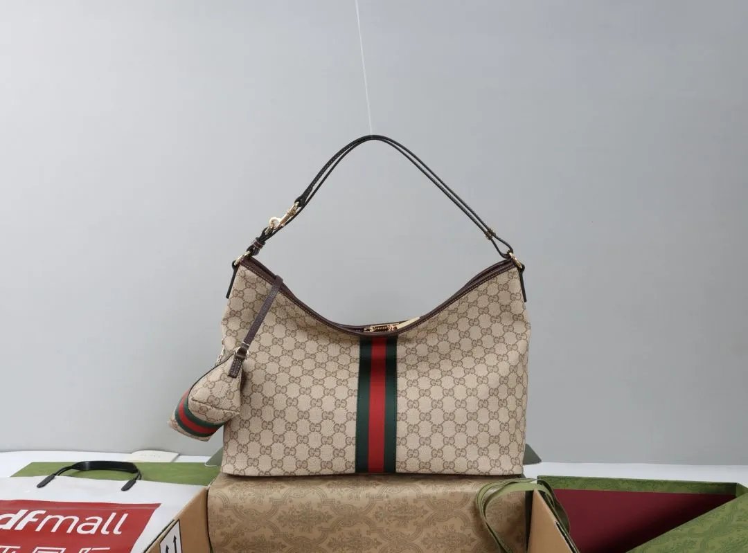 LitBuys Tote Bag