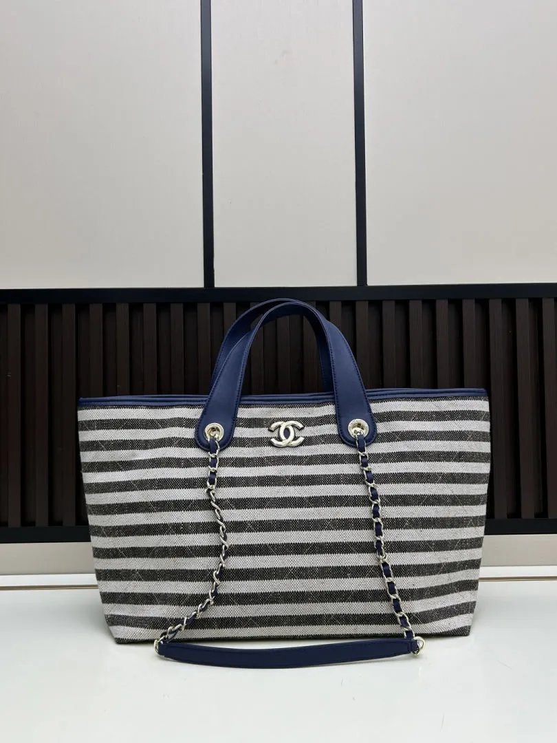 LitBuys Tote Bag
