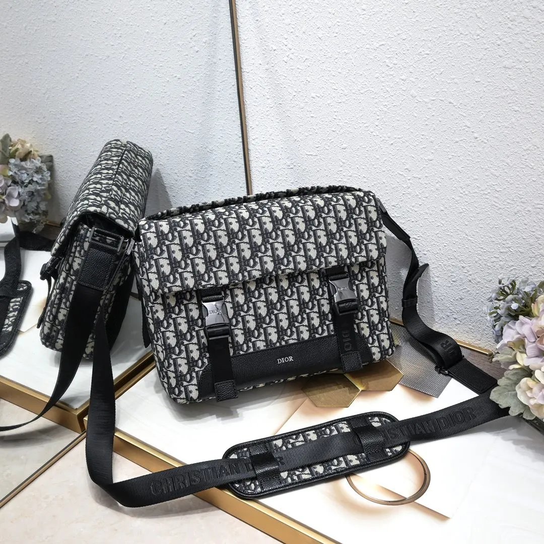 LitBuys Shoulder Bag