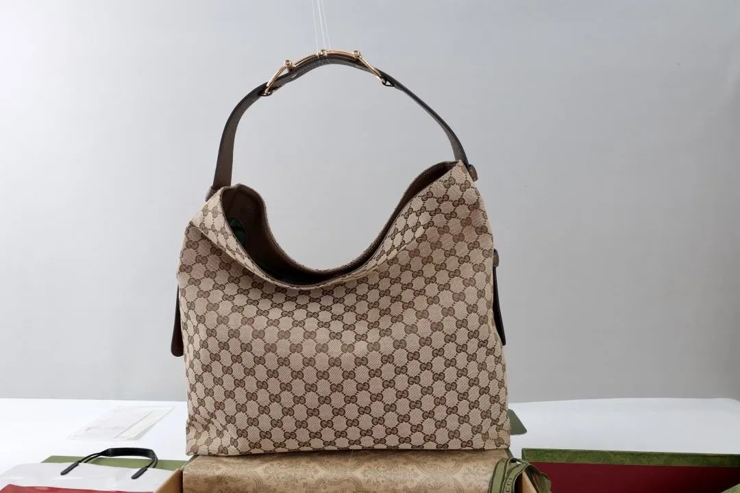LitBuys Shoulder Bag