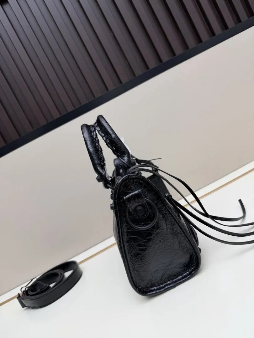 LitBuys Shoulder Bag