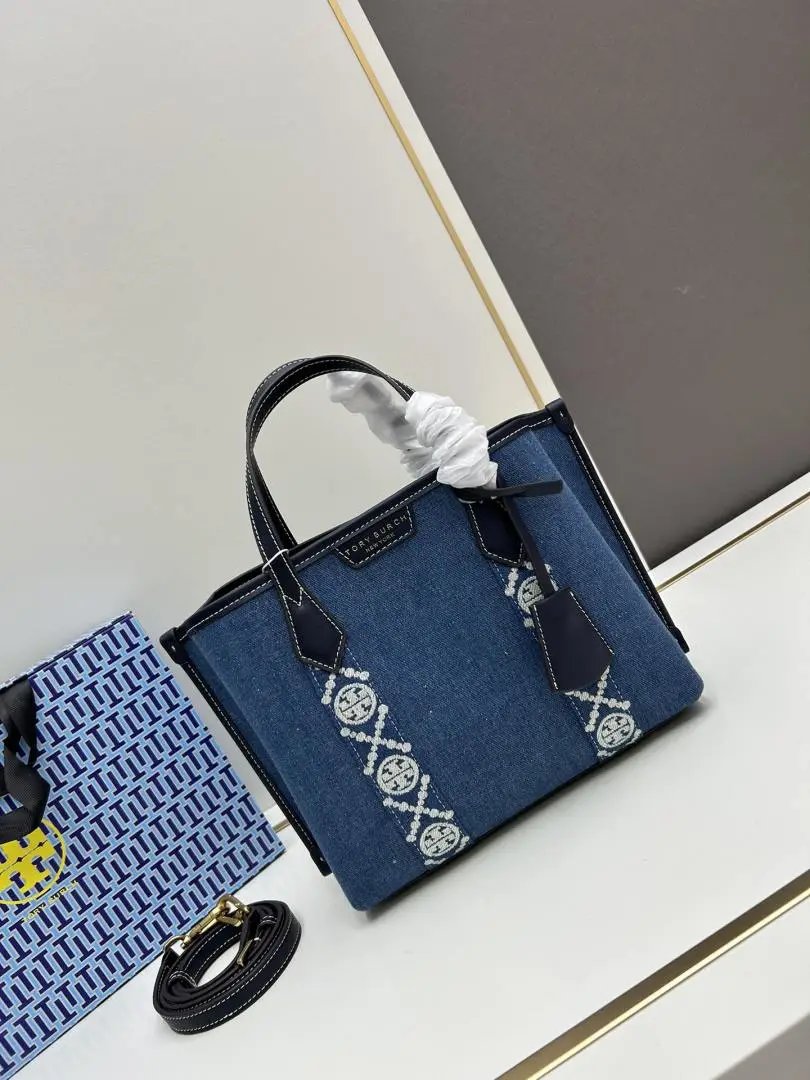 LitBuys Tote Bag