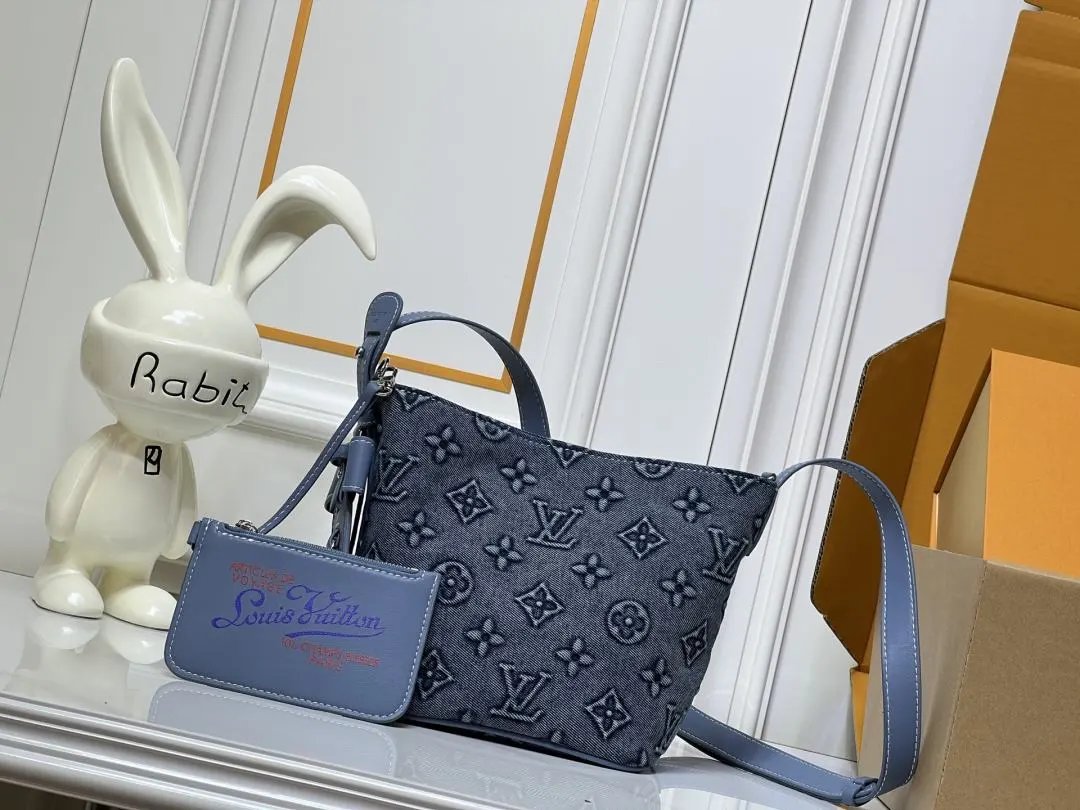 LitBuys Shoulder Bag
