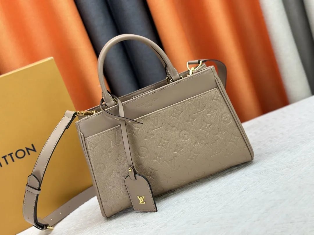 LitBuys Tote Bag