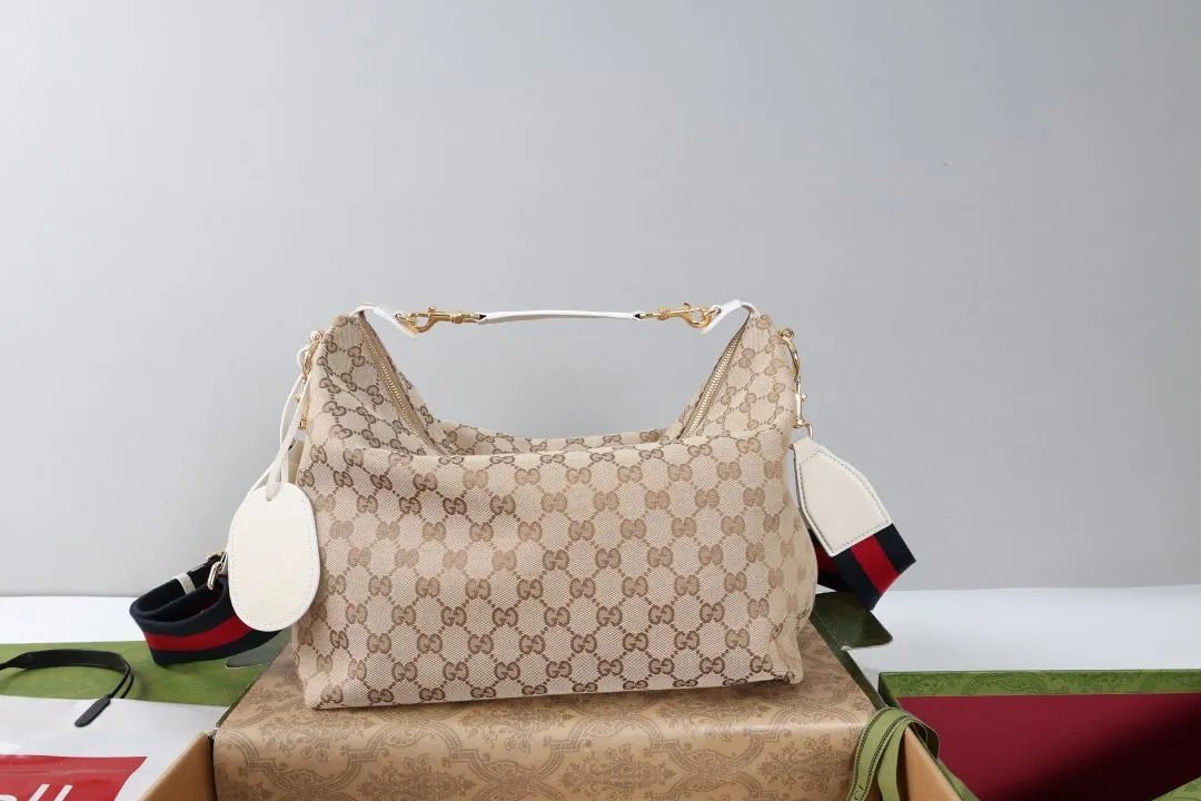 LitBuys Shoulder Bag