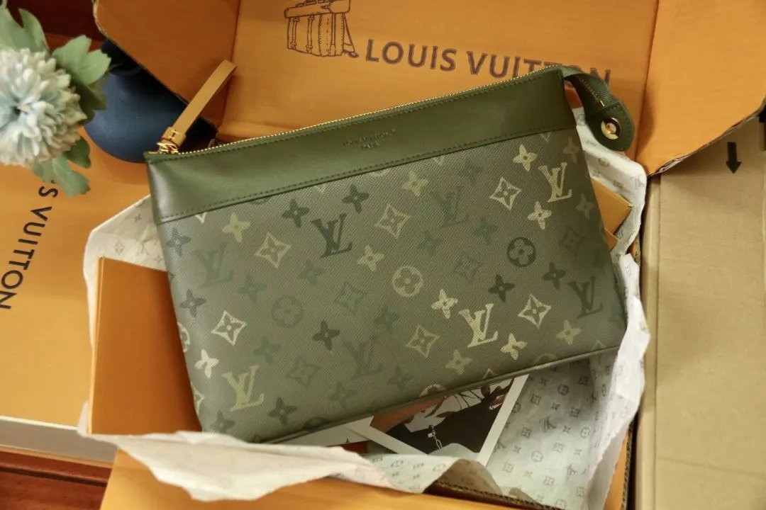 LitBuys Shoulder Bag