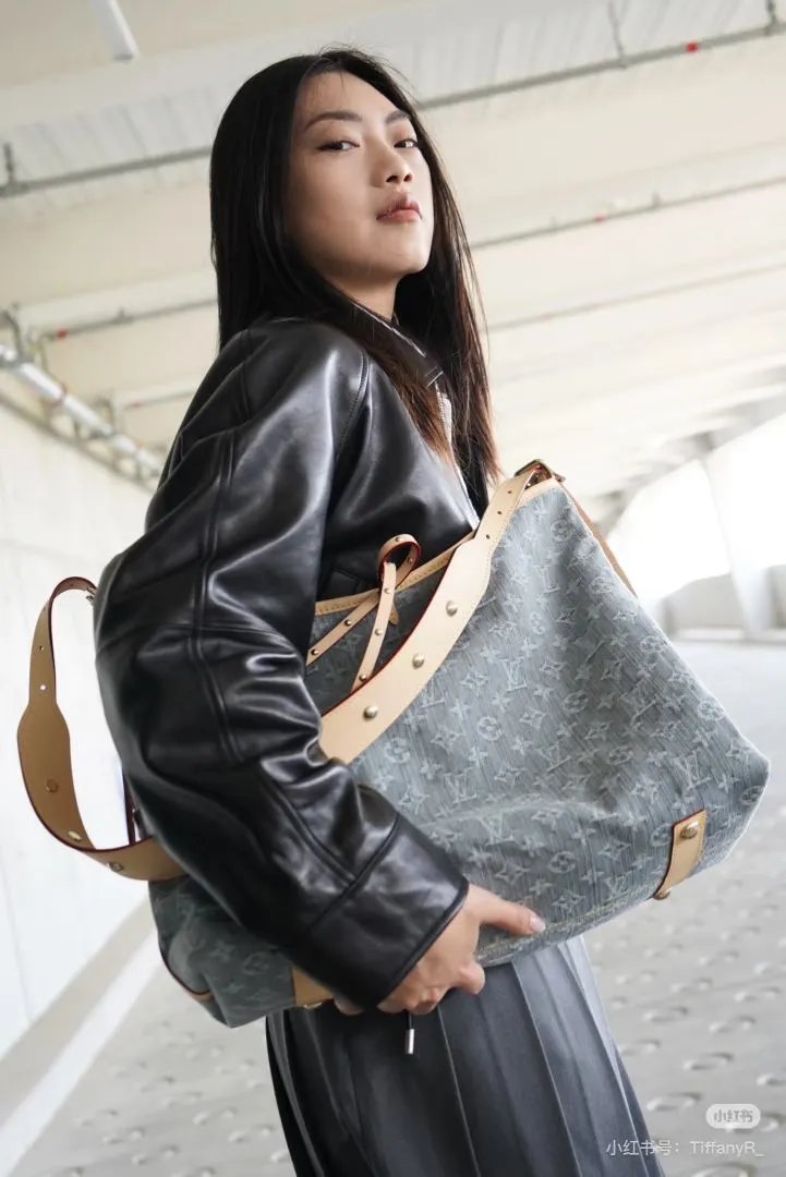 LitBuys Shoulder Bag