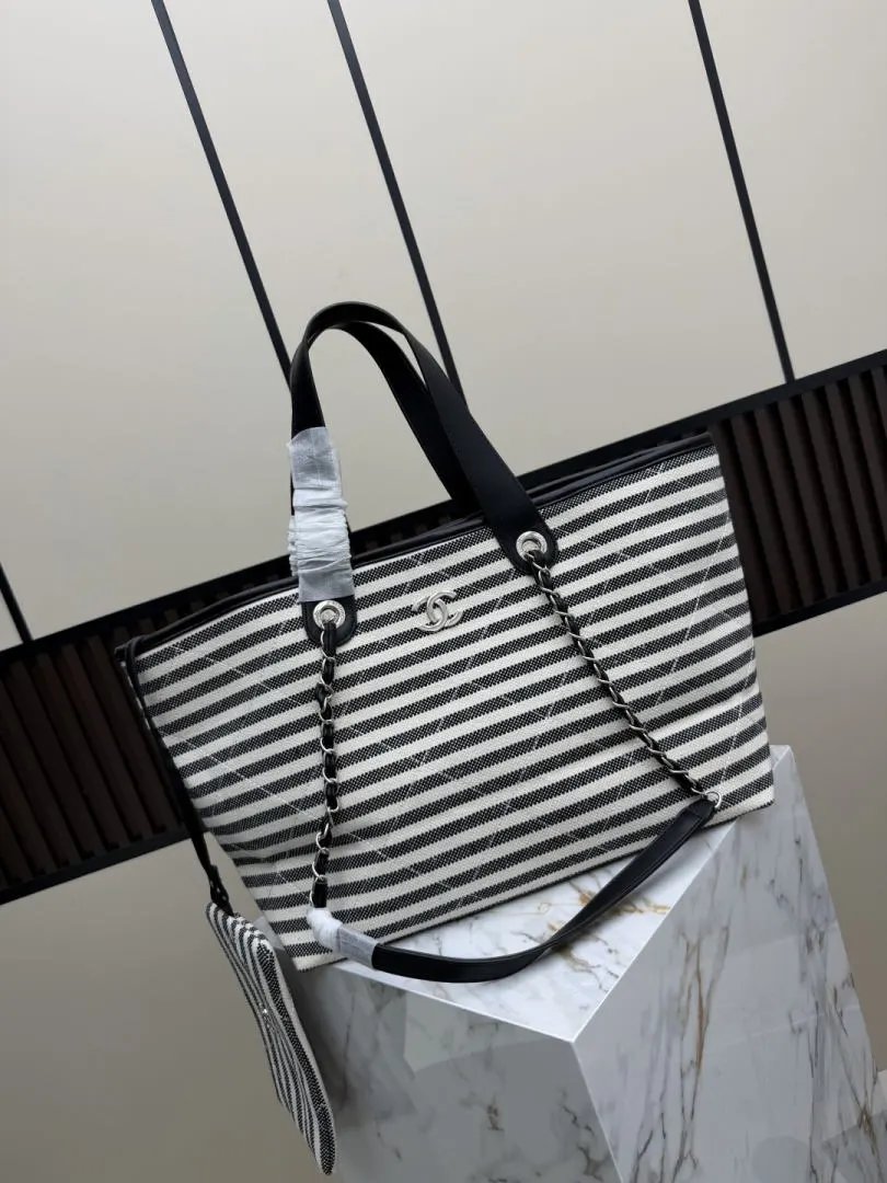 LitBuys Shoulder Bag