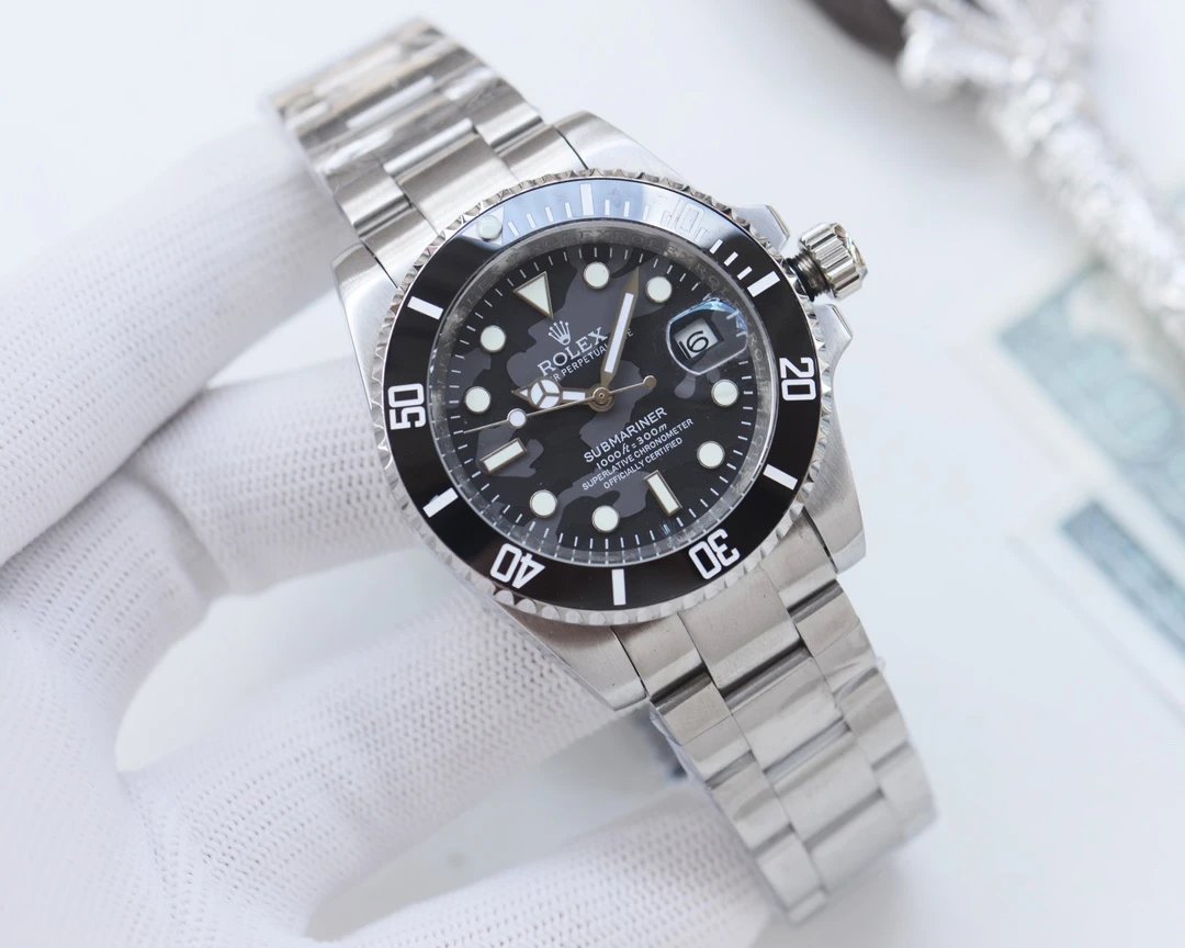 尊享价：480 品牌：劳力士-ROLEX 类型：男士腕表 壳套：顶级版316精钢L 表带：进口小牛皮表带 机芯：进口西铁城机芯 镜面：矿物质防刮镜面玻璃 尺寸：直径40mm厚12mm 精致传承真实效果