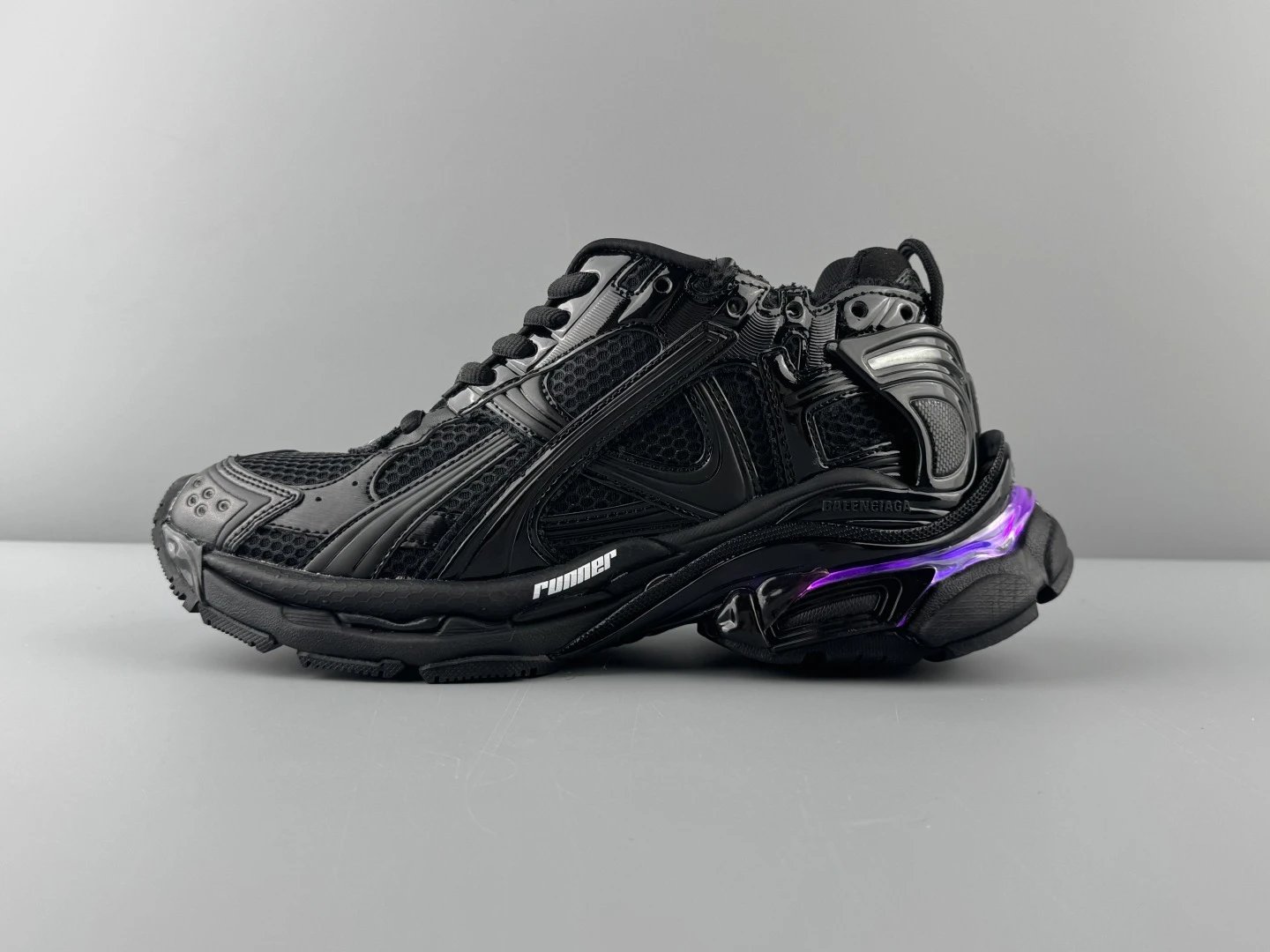 七彩幻灯 Led Balenciaga 巴黎世家 Runner 圆头系带 低帮 老爹鞋