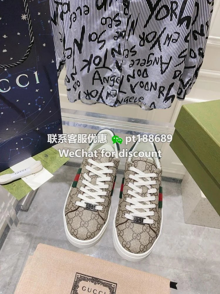 gucci古驰最新ace系列o版小白鞋 原版购入开发 ace系列运动鞋延续品牌叙事，匠心成就主打单品