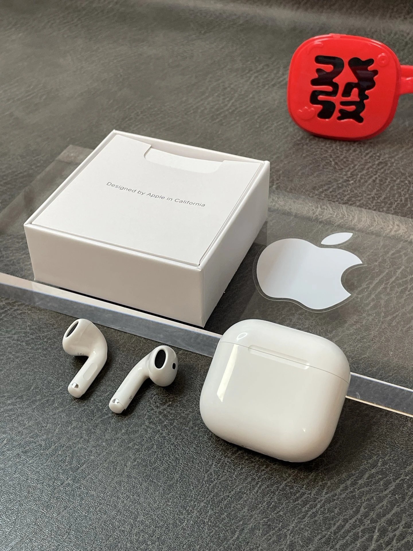 AirPods4主动降噪毒版 苹果Apple AirPods第四代 半入耳式蓝牙耳机 支持主动降噪 通透 自适应功能 支持iOS18系统弹窗连接 全新的外观设计 USB-C接口 取消背面按键 采用全新