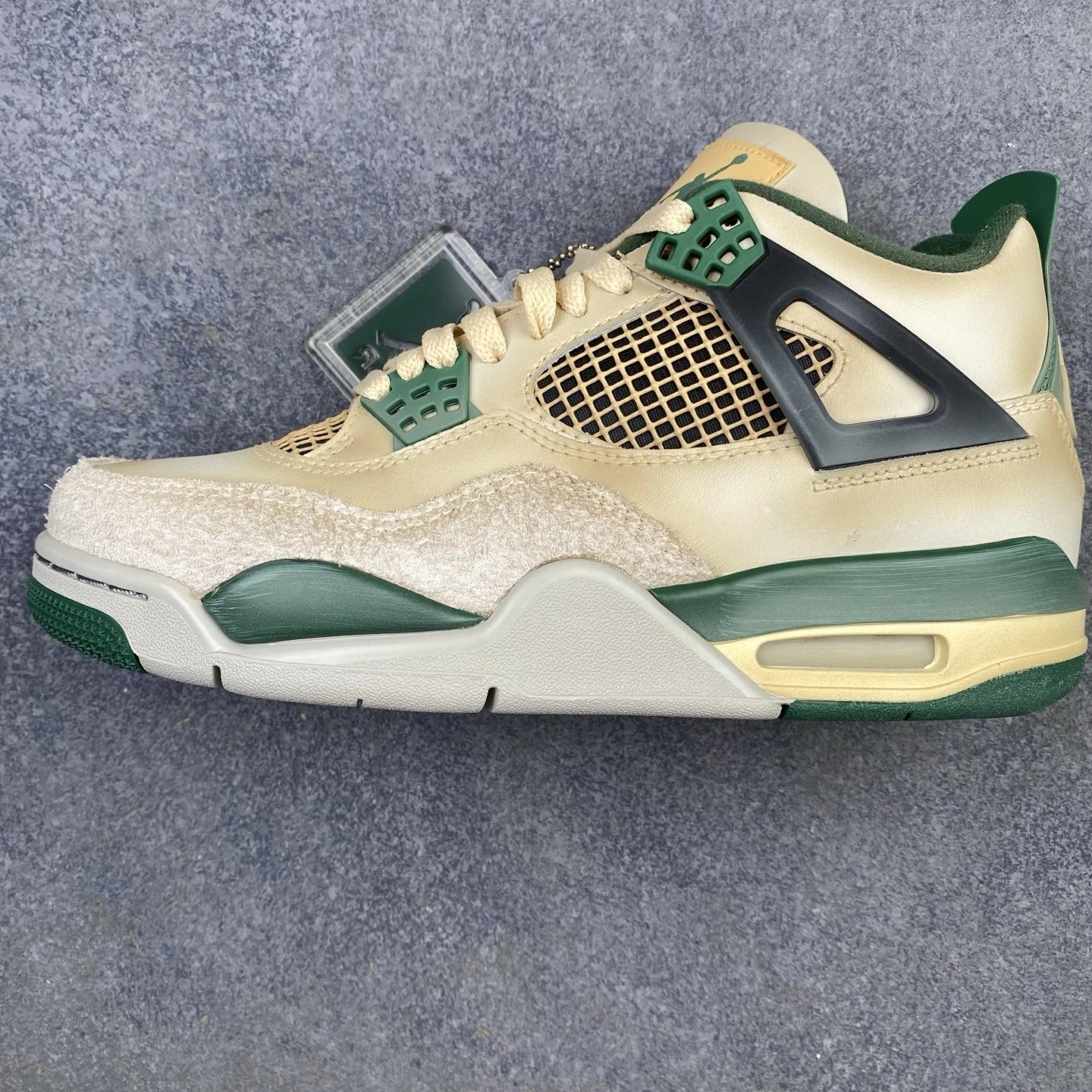 合集特价 Air Jordan AJ4 Retro "Fire Red" 火焰红 DC7770-160 原鞋开发原楦原纸板同源开发 完美呈现乔4的版型 内侧正确双色网格 还原细节 原厂皮料 正确气垫颜