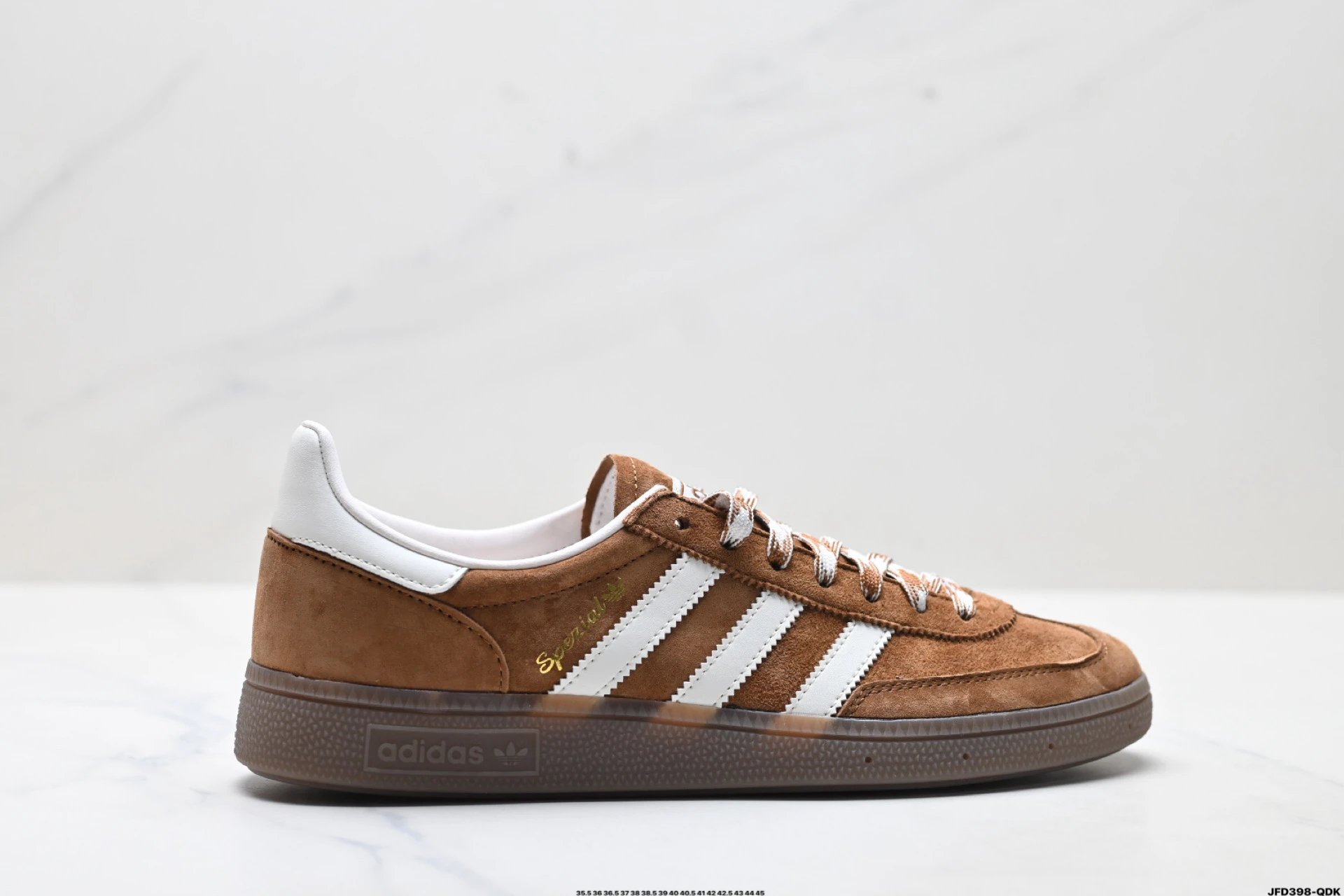 公司级Adidas Handball Sezial 官方正确版本 阿迪达斯经典款 复古休闲板鞋 全鞋采用反毛皮制作 牛筋耐磨大底 承载青春情怀的板鞋 经典三条杠