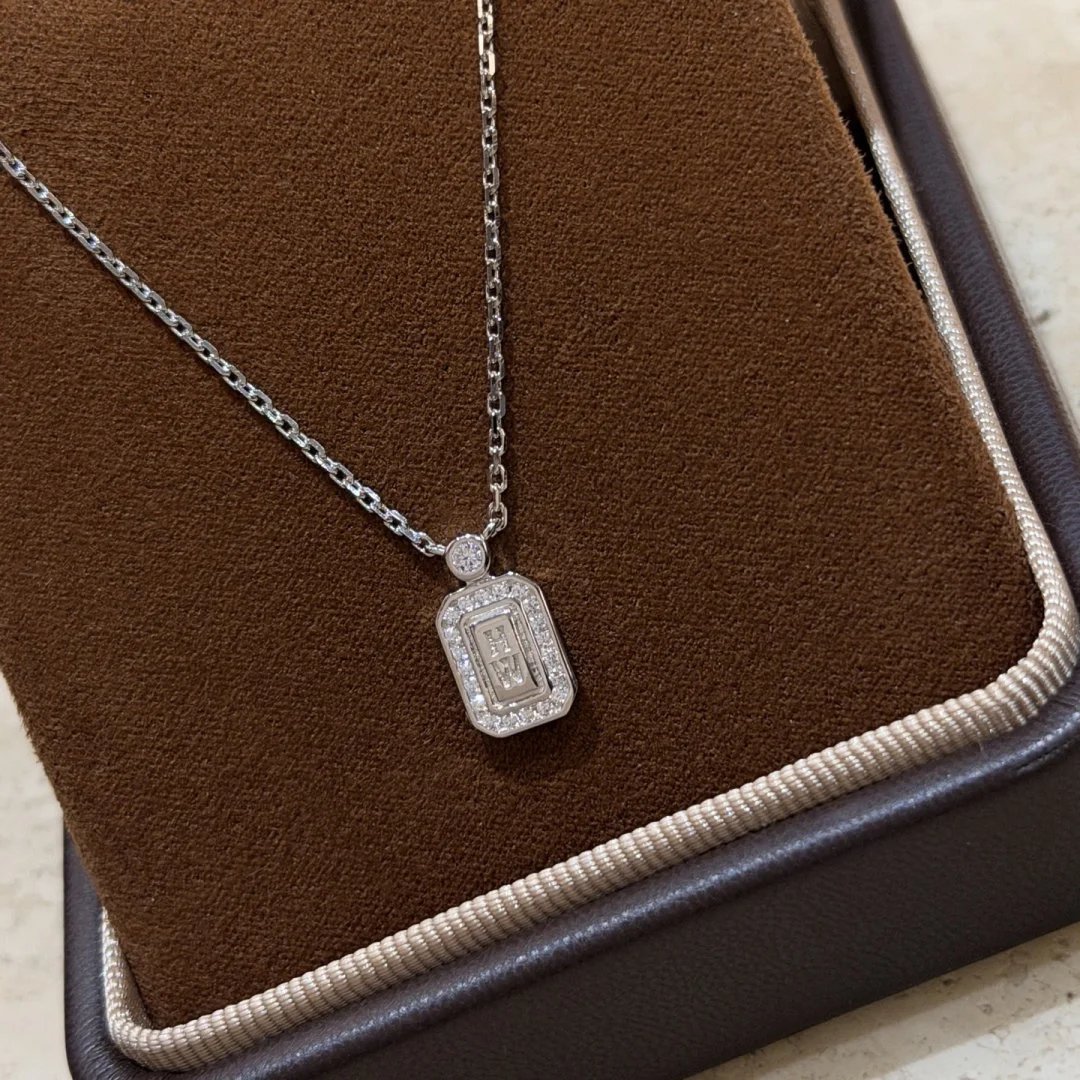 LitBuys Necklace
