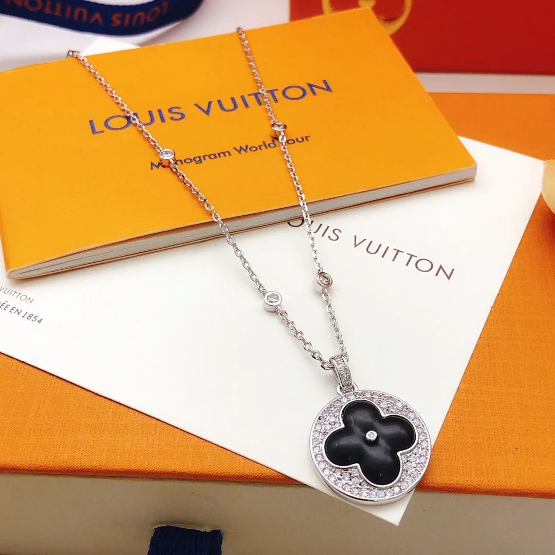 LitBuys Necklace
