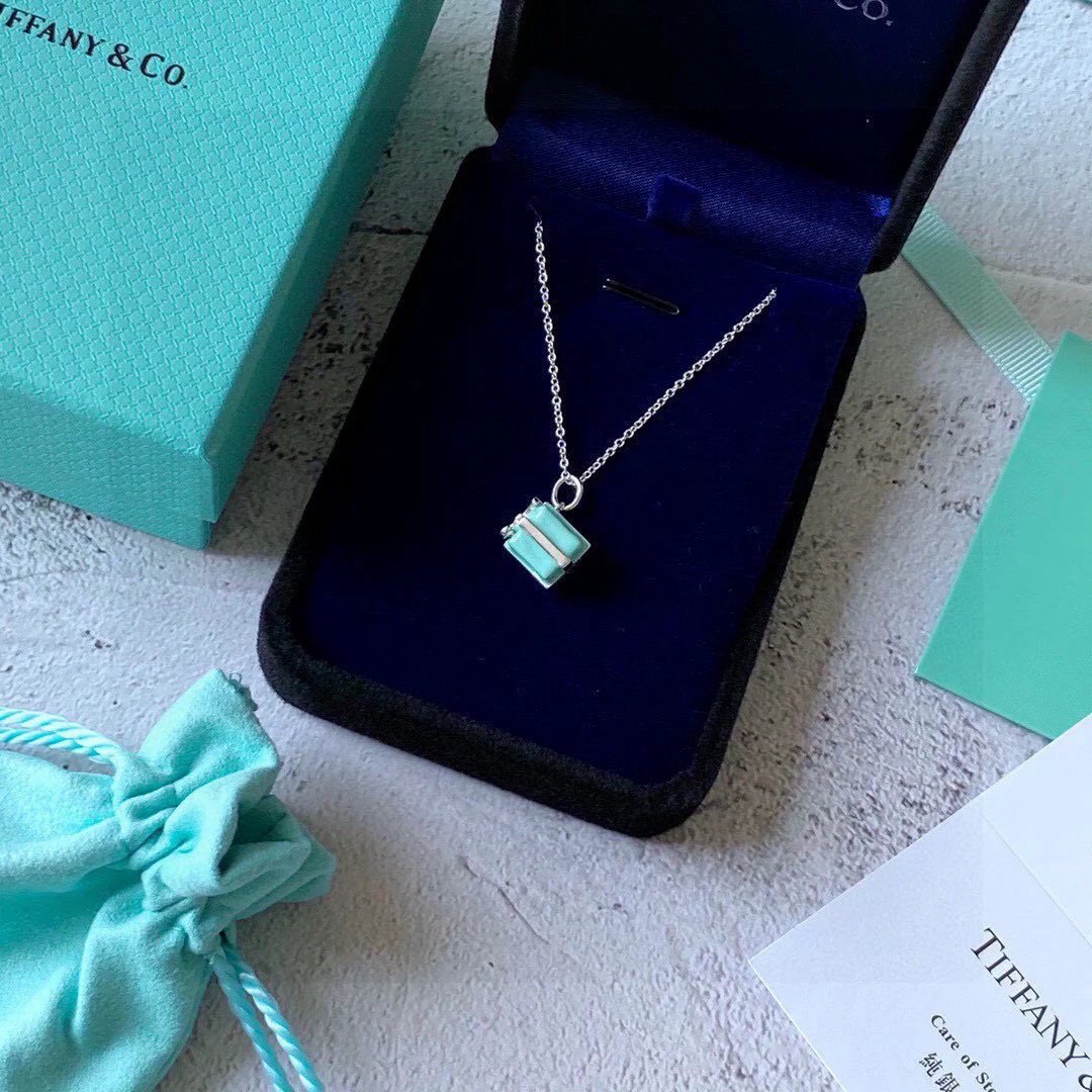 LitBuys Necklace