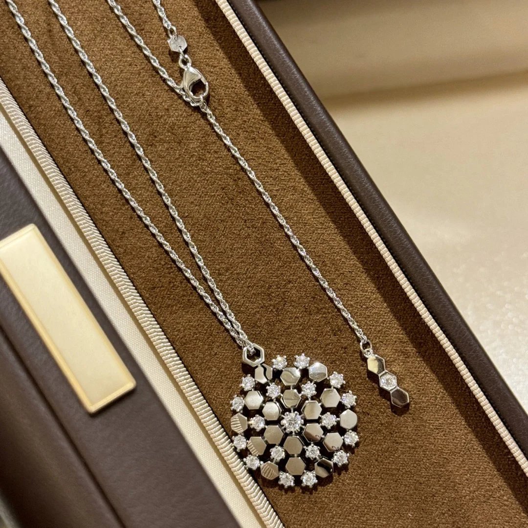 LitBuys Necklace