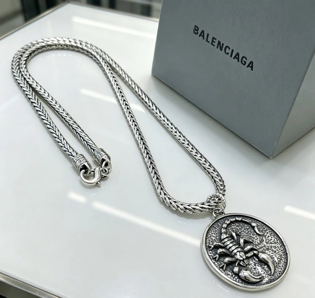 LitBuys Necklace
