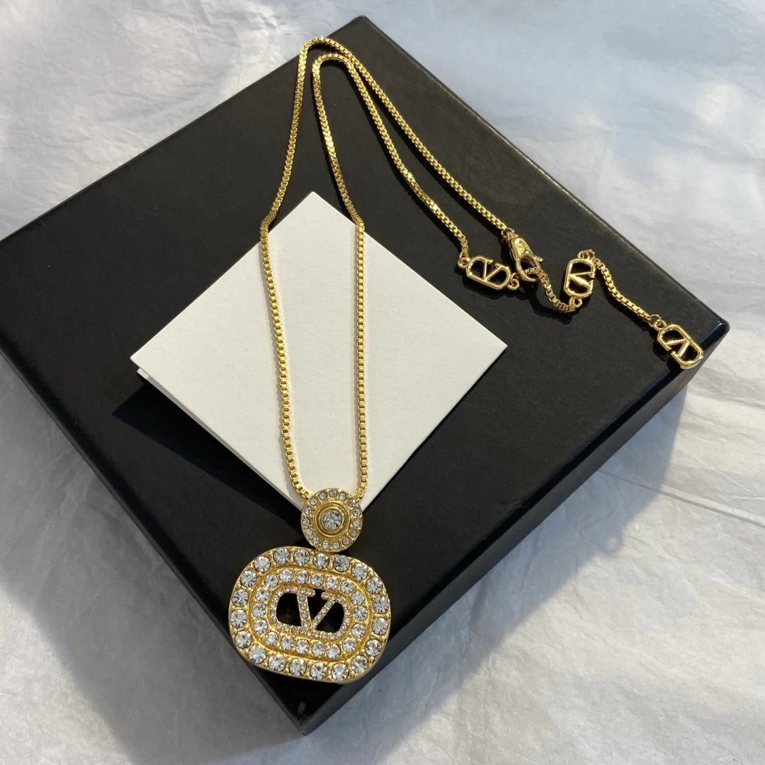 LitBuys Necklace
