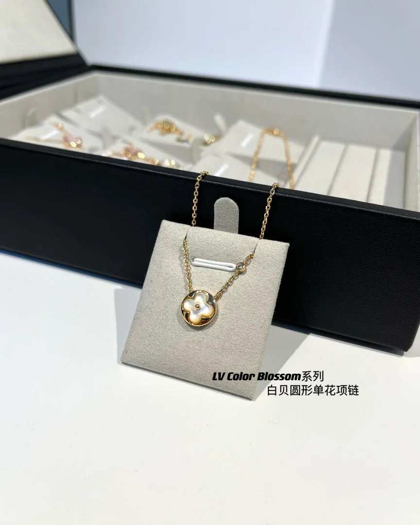 LitBuys Necklace