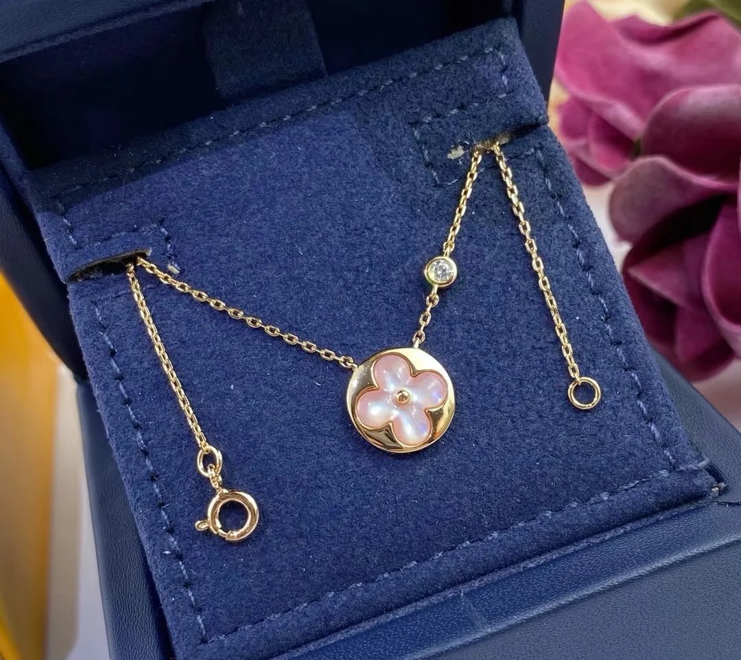 LitBuys Necklace