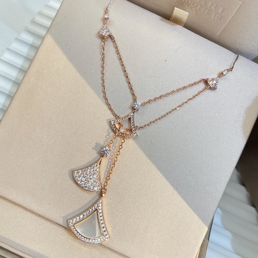 LitBuys Necklace