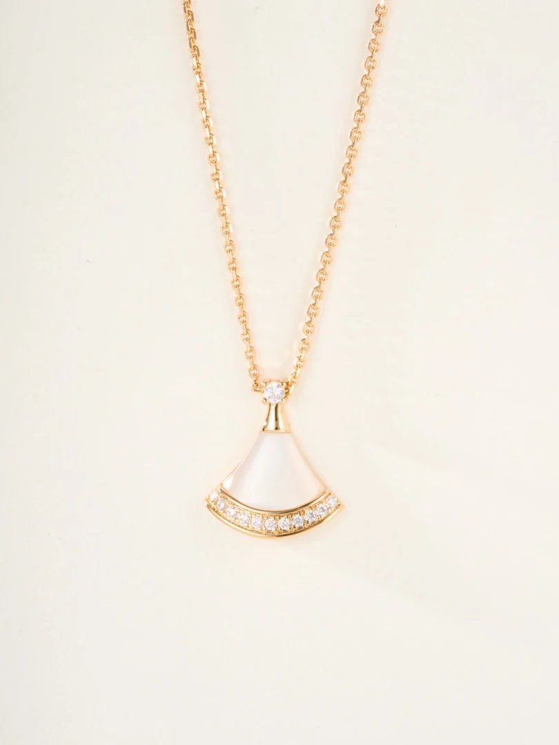 LitBuys Necklace