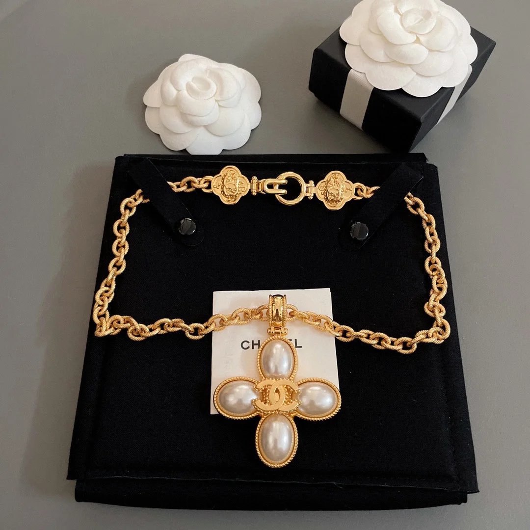 LitBuys Necklace