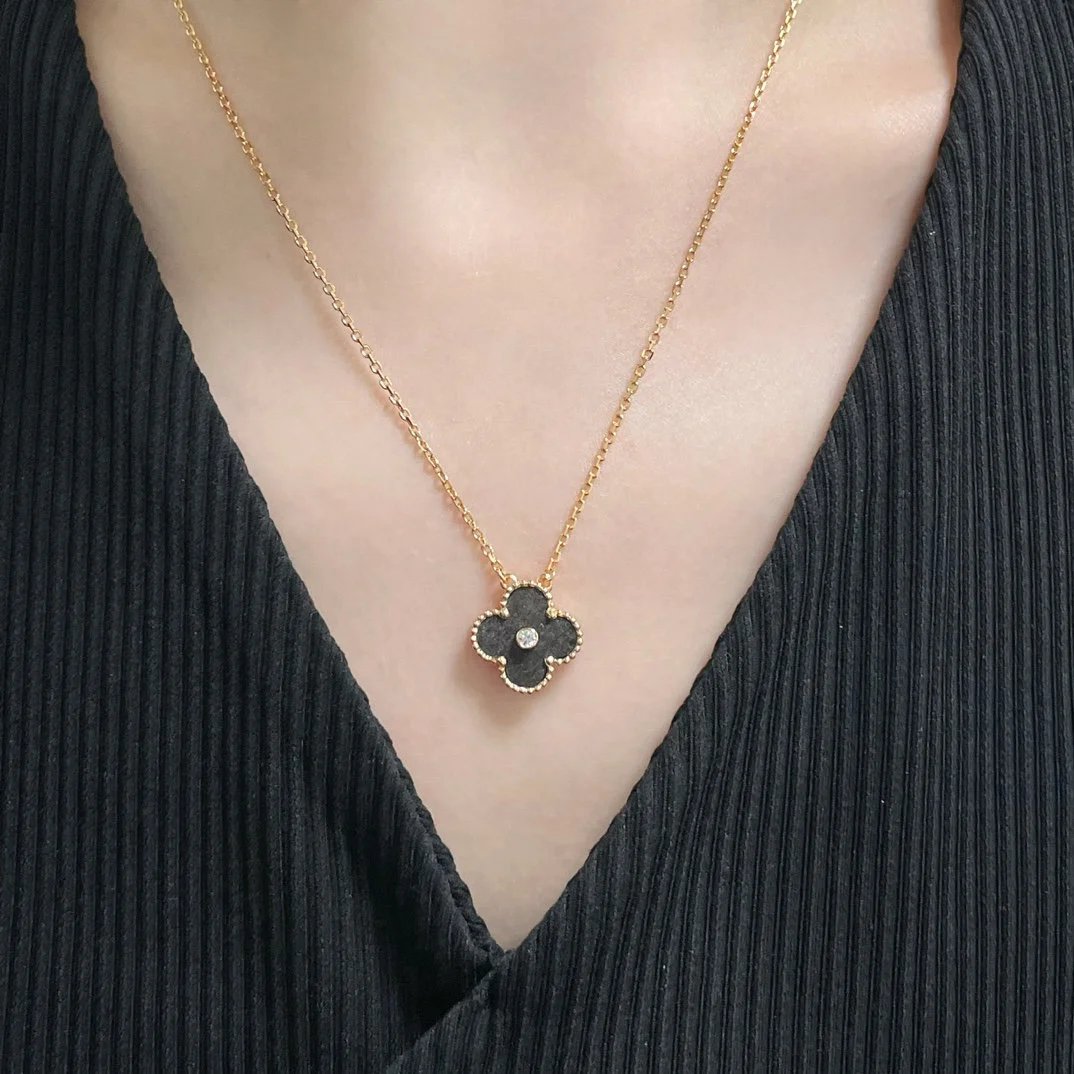 LitBuys Necklace