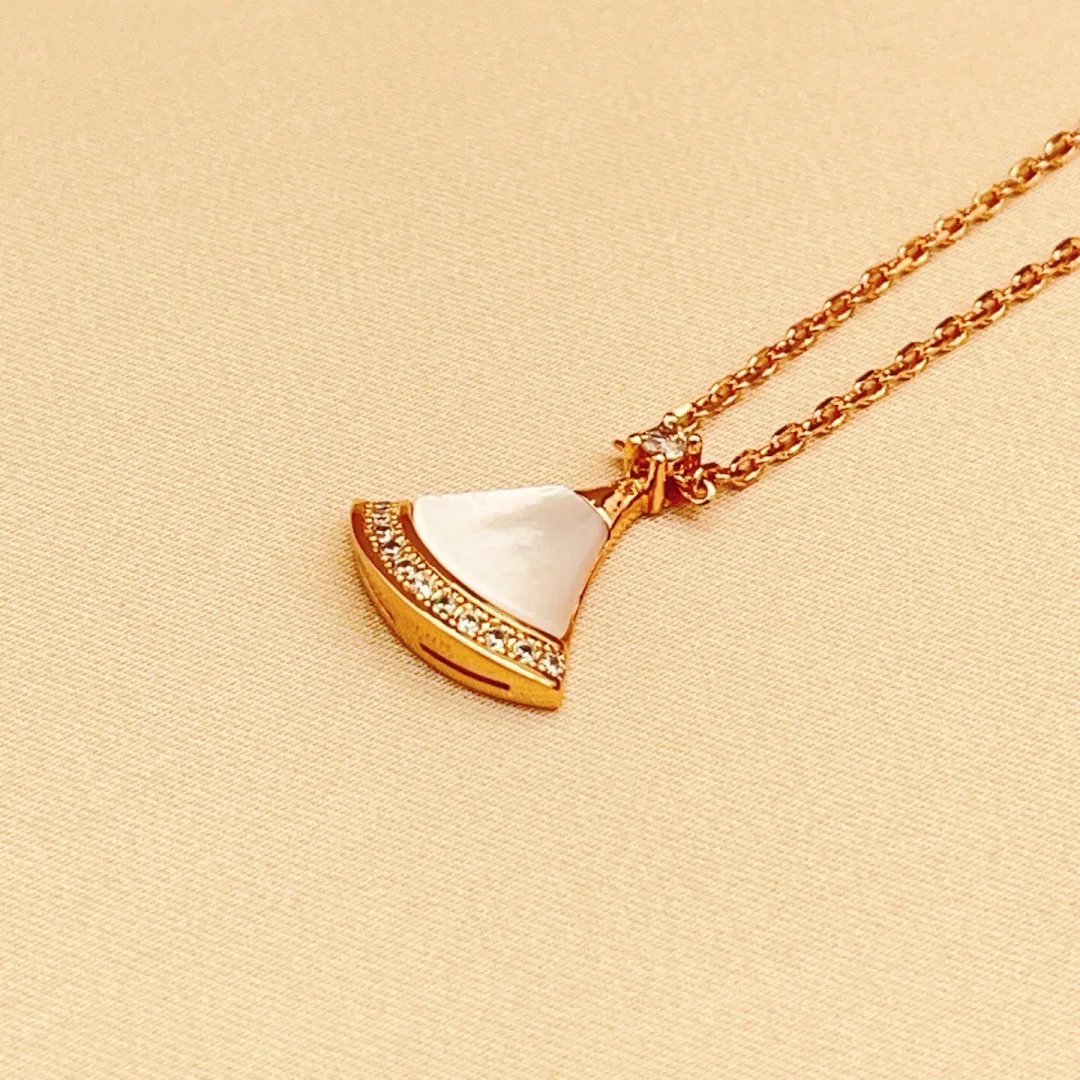 LitBuys Necklace